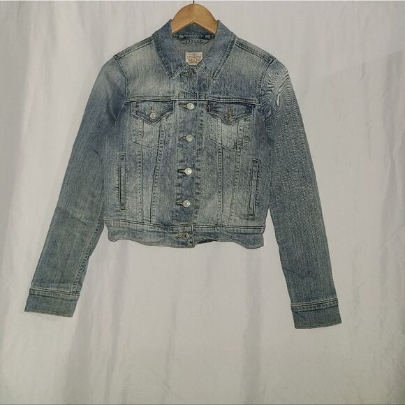 Levi Strauss & Co.  Women's Button Up Jean Jacket - Picture 2 of 8